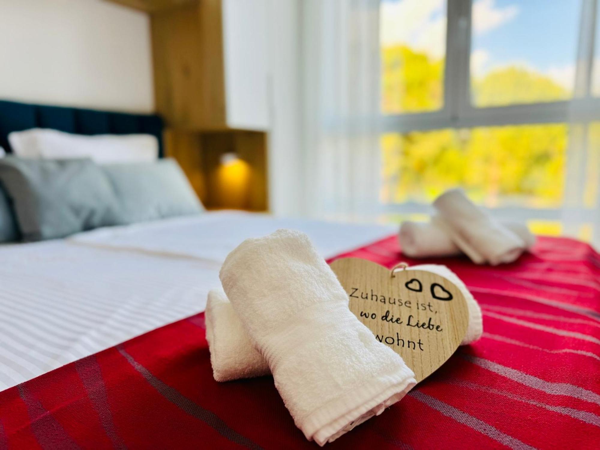 M&E Premium Apartments - San Pietro ドゥラス エクステリア 写真
