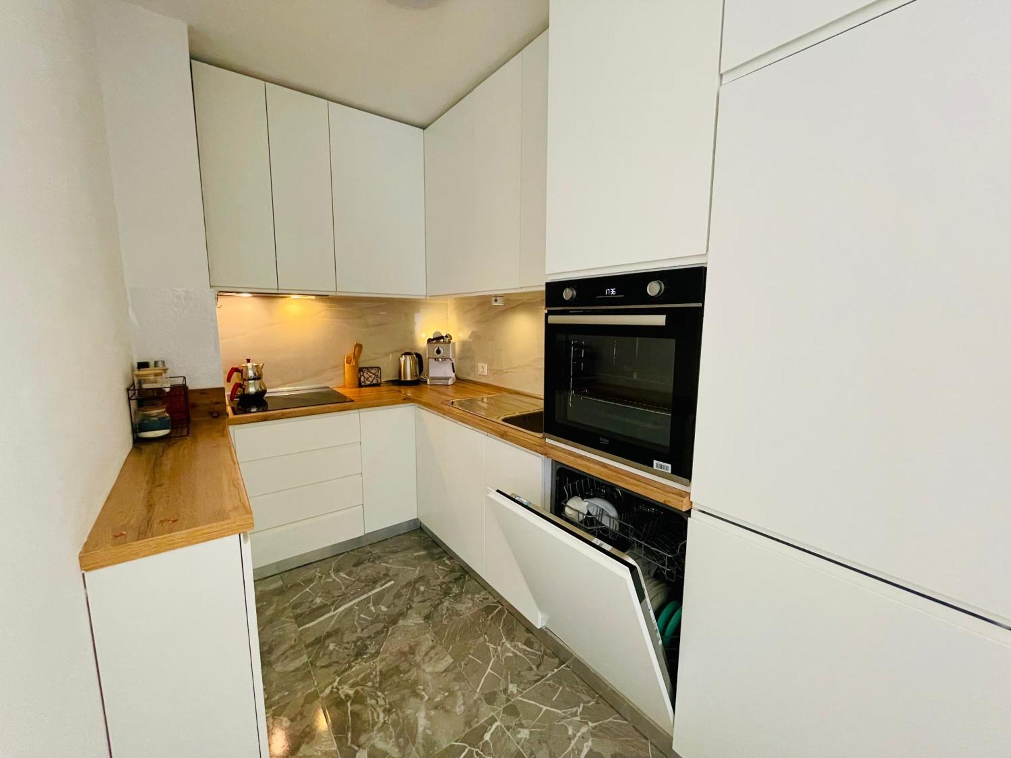 M&E Premium Apartments - San Pietro ドゥラス エクステリア 写真